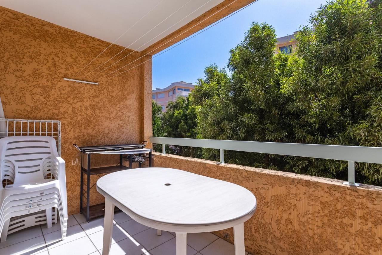 La Castillane - Appt Avec Piscine Partagee Cavalaire-sur-Mer Exterior photo