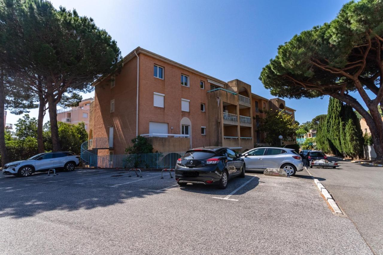 La Castillane - Appt Avec Piscine Partagee Cavalaire-sur-Mer Exterior photo